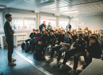 Intervention de l'association Colosse aux pieds d'argile 25/26