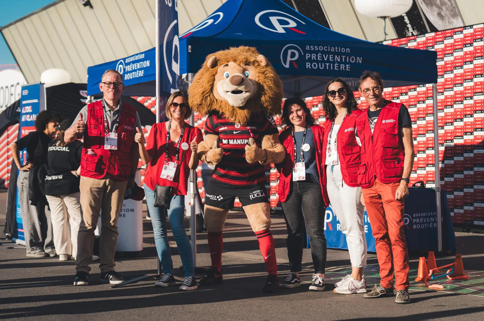 Ovalion devant le stand de Prévention Routière à Ernest Wallon 25/26