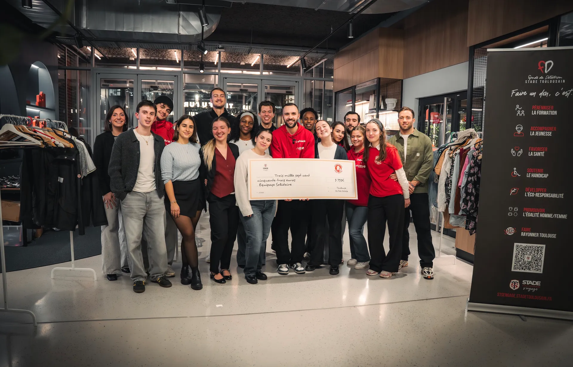 Photo avec l'association l'Équipage Solidaire